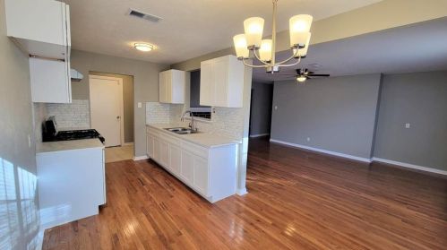 437 Forsythe Dr, Dallas TX 75217-6200 exterior