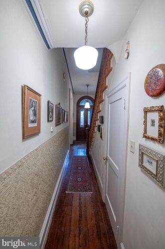 558 18 St, Philadelphia PA 19140-1014 exterior