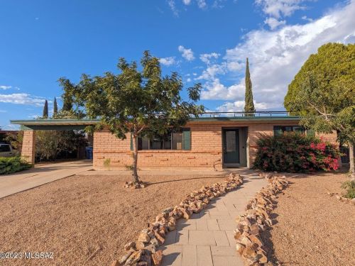 8341 25th St, Tucson AZ  85710-7207 exterior