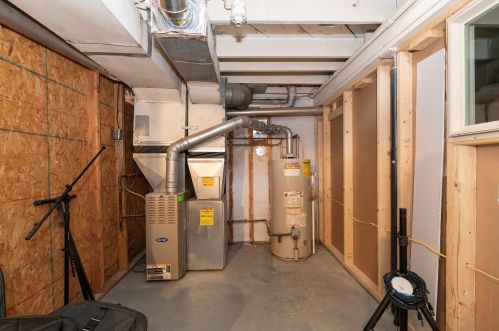 2335 Amherst Ave, Kalamazoo MI  49008-3937 exterior