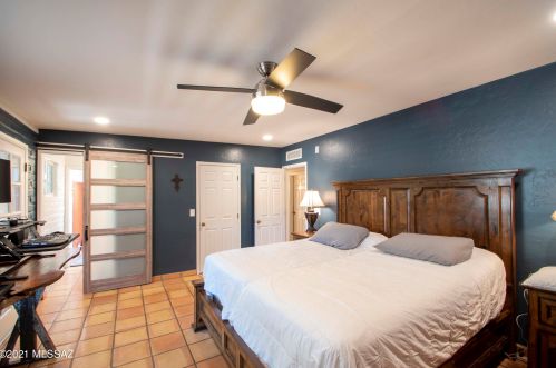 8901 Bears Path Rd, Tucson AZ  85749-8139 exterior