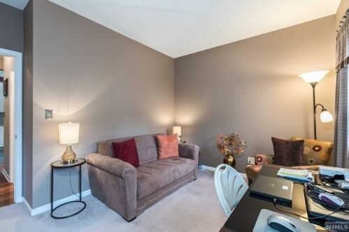 141 Barrister Dr, Kinnelon NJ 07405-3243 exterior