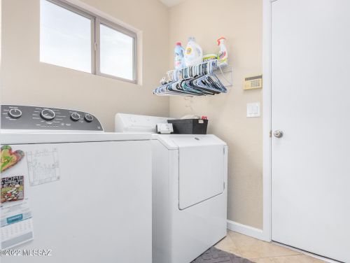 11082 Desert Flower Dr, Tucson AZ 85737-7054 exterior