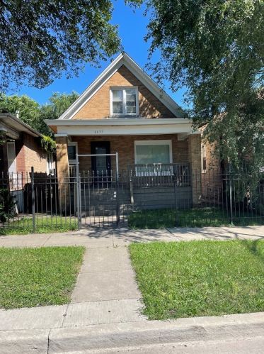 6657 Wabash Ave, Chicago IL  60637-3034 exterior