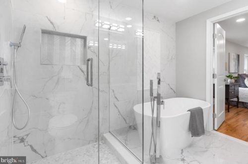 8916 Copenhaver Dr, Rockville MD  20854-3009 exterior