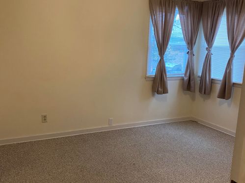 2933 Rochelle Ave, Milwaukee WI  53209-2624 exterior