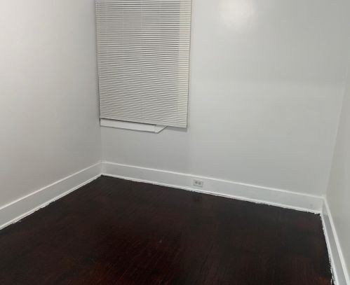 1880 Jarman St, Meskegon MI 49442-5735 exterior