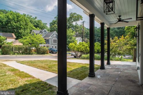 102 Ritchie Ave, Silver Spring MD  20910-5112 exterior