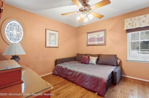 14 Burdge Dr, Middletown NJ 07748-1860 exterior