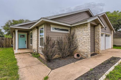 7706 Copperas Dr, Austin TX  78749-3873 exterior