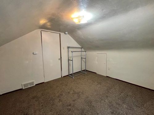 10031 Grandview Ave, Pittsburgh PA 15237-2253 exterior