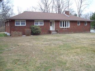 19 Country Club Dr, Schenectady NY  12148-1211 exterior