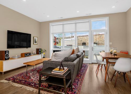 2810 Walton St, Chicago IL 60622-4450 exterior