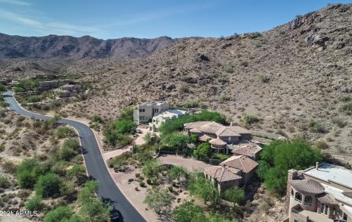 13841 Cyn Dr, Phoenix AZ 85016-2403 exterior