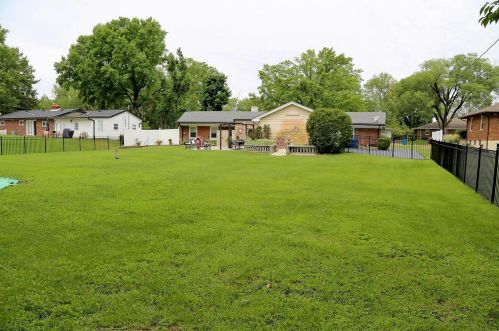 11854 Kramper Ln, Saint Louis MO 63128-1432 exterior