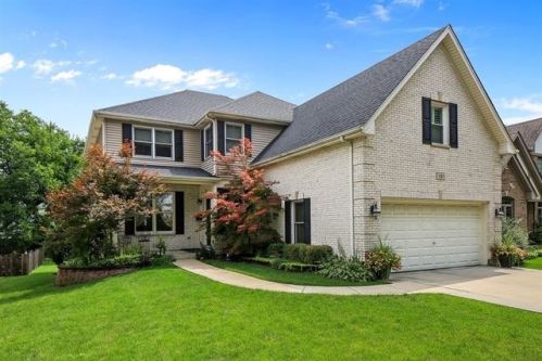 131 Highland Ave, Elmhurst, IL 60126-2538