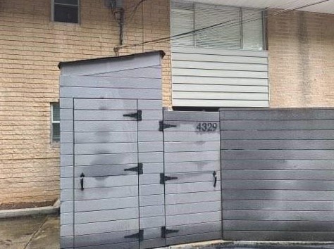 4329 Chastain Walk, Atlanta GA  30342-3328 exterior