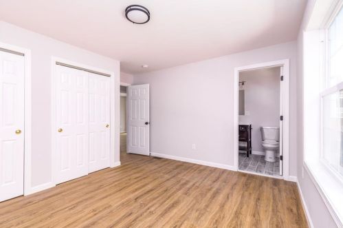 84 Glenham St, Providence RI 02907-1247 exterior