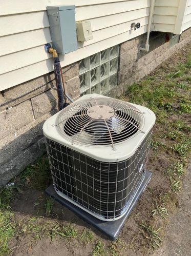 975 Evanston Ave, Meskegon MI  49442-4062 exterior