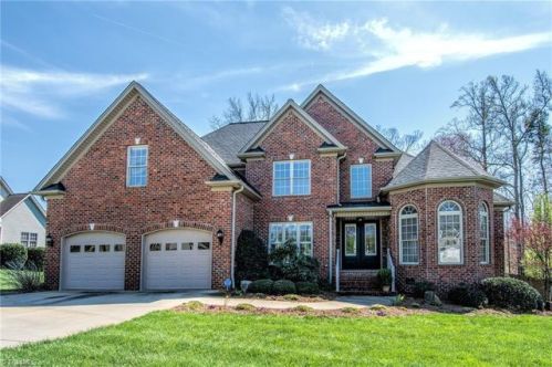 124 Chandler Dr, Farmington, NC 27028-4353