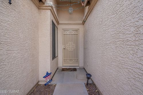 9486 Lilly Bay Loop, Tucson AZ  85710-1888 exterior