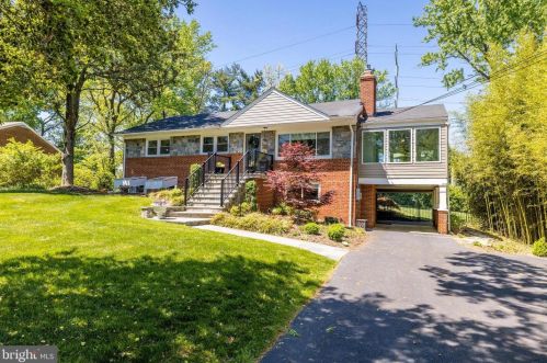 3510 Sharon Chapel Rd, Alexandria, VA 22310-2313