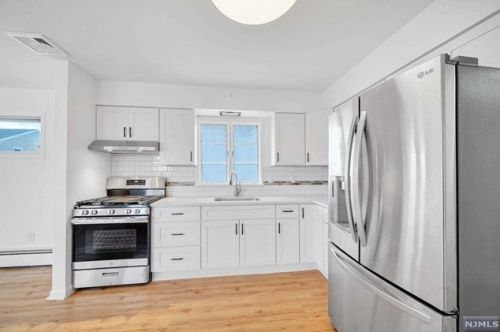 440 Boulevard, Outwater NJ  07026-2061 exterior