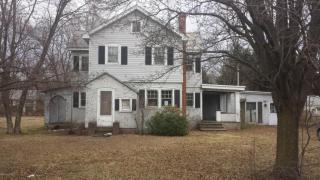 1722 5th St, Stroudsburg, PA 18360-2704