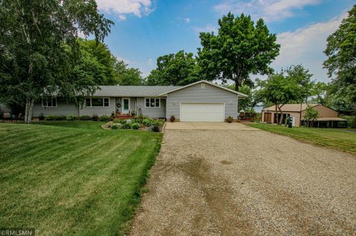 19357 Eastwood Dr, Osakis, MN 56360-4879