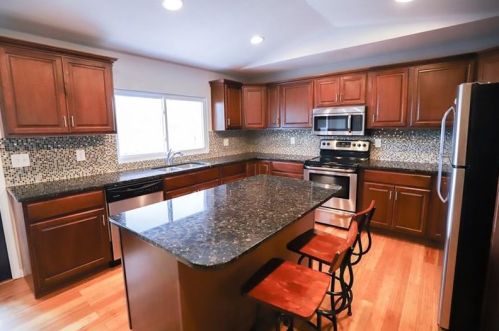 818 Mccandless Ave, Pittsburgh PA 15201-2451 exterior