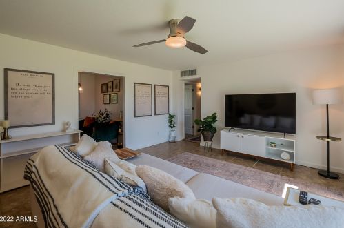 7708 17th Dr, Phoenix AZ  85021-7016 exterior