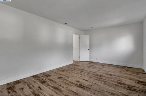 2850 Madeira Way, Concord CA  94523-2023 exterior