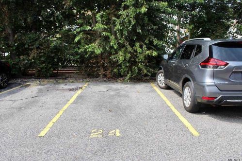 78 Gibson Blvd, Valley Stream NY  11581-2043 exterior