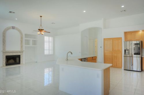 14024 8th Pl, Phoenix AZ 85014-2101 exterior