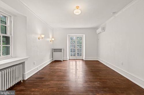 6424 City Ave, Philadelphia PA 19151-2410 exterior