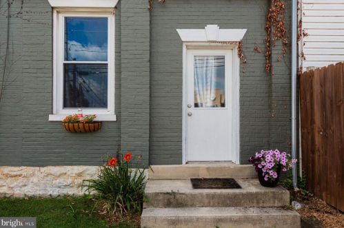 932 Lititz Ave, Lancaster PA 17602-1919 exterior