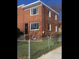 250 Nicholson St, Washington DC  20011-6227 exterior