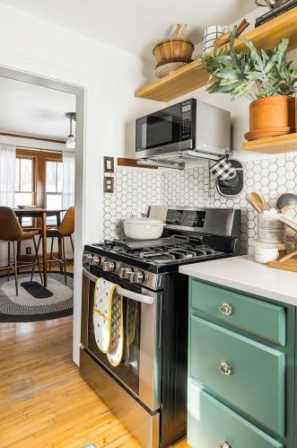 1082 Englewood Ave, Saint Paul MN 55104-1410 exterior