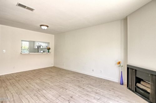 3131 Kelp Ln, Oxnard CA 93035-1665 exterior