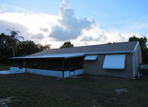 281 Kimball Cir, Fort Pierce FL 34953-6289 exterior