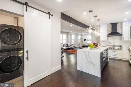 2911 17th St, Washington DC  20018-1825 exterior