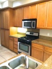 9496 Water Fall Ln, Los Angeles CA  91331-4197 exterior