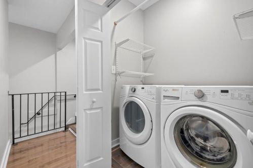 86 44 St, Pittsburgh PA 15201-1711 exterior