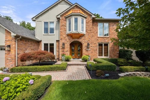 3292 Charlwood Dr, Rochester, MI 48306-3614