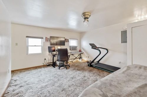 352 Garnet Way, Pittsburgh PA 15224-2005 exterior