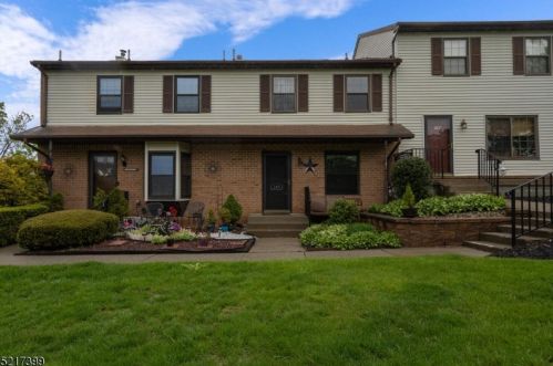 169 Riva Dr, Hackettstown, NJ 07840-3727