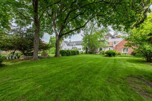 1114 Douglas Ct, Waukegan IL exterior