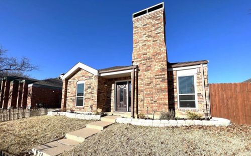 4908 Courtside Dr, Irving TX  75038-3317 exterior