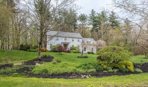 75 Kelly Rd, Red Hook NY 12571-1157 exterior