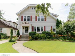 3656 Rockport Ave, Cleveland, OH 44111-5714